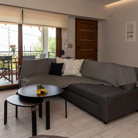 Cavas Luxury Apartments Nea Iraklitsa Bagian luar foto