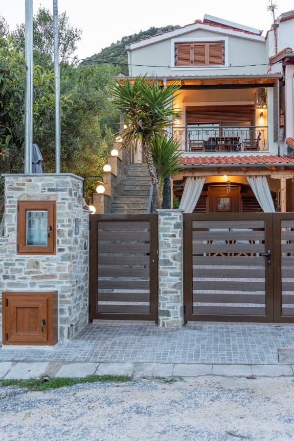 Cavas Luxury Apartments Nea Iraklitsa Bagian luar foto