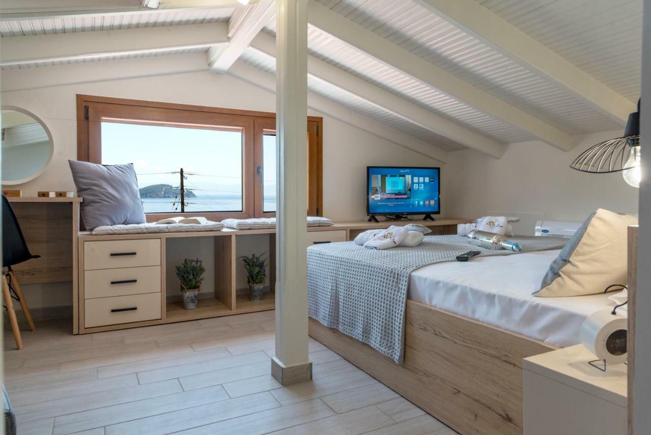 Cavas Luxury Apartments Nea Iraklitsa Bagian luar foto