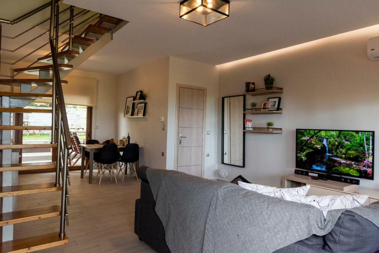 Cavas Luxury Apartments Nea Iraklitsa Bagian luar foto
